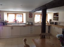 Spacious kitchen at the Apple Press Sweethay